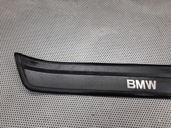 Rodapé / soleira porta frente direita BMW 3 Touring (E91)
