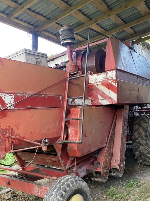 Продам комбайн Massey Ferguson 487