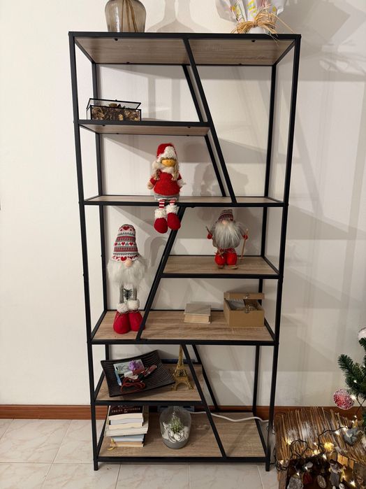 Estante madeira e preto (para qualquer divisão)