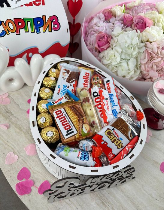 Преміум набір, подарунковий бокс з цукерками для дівчини