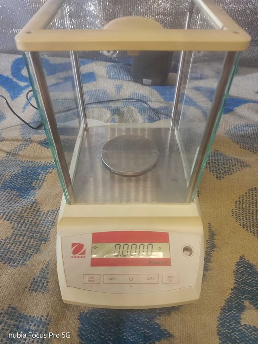 Лабораторні ваги OHAUS Pioneer (оригінал)