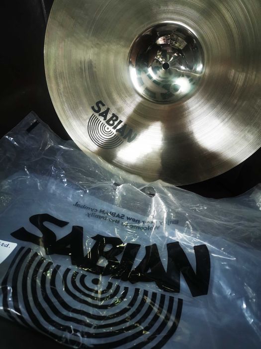 NOWY Sabian AAX 18" Crash talerz perkusyjny. Perkusja