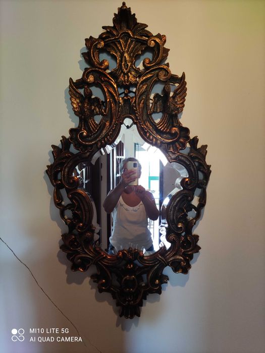 Espelho decorativo em ferro. Como novo. Não faço entregas