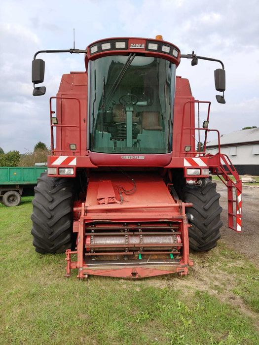 Kombajn zbożowy Case CF 80