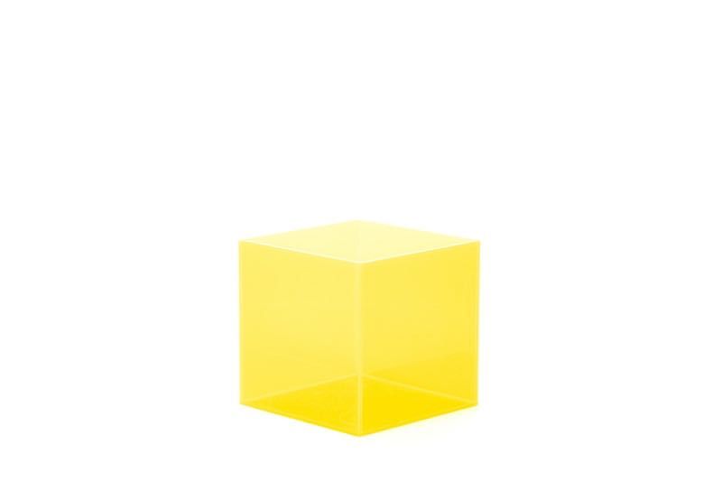 Cubo acrílico 1 lado aberto amarelo translúcido - 6pc. | 20x20x20cm