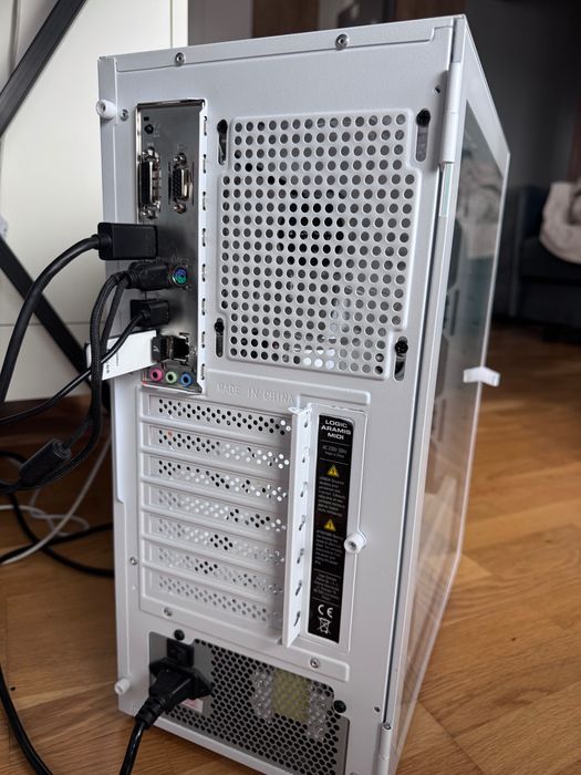 Komputer Ryzen 7 5700G / 16 GB RAM / Radeon Vega 8 / SSD 1 TB M.2