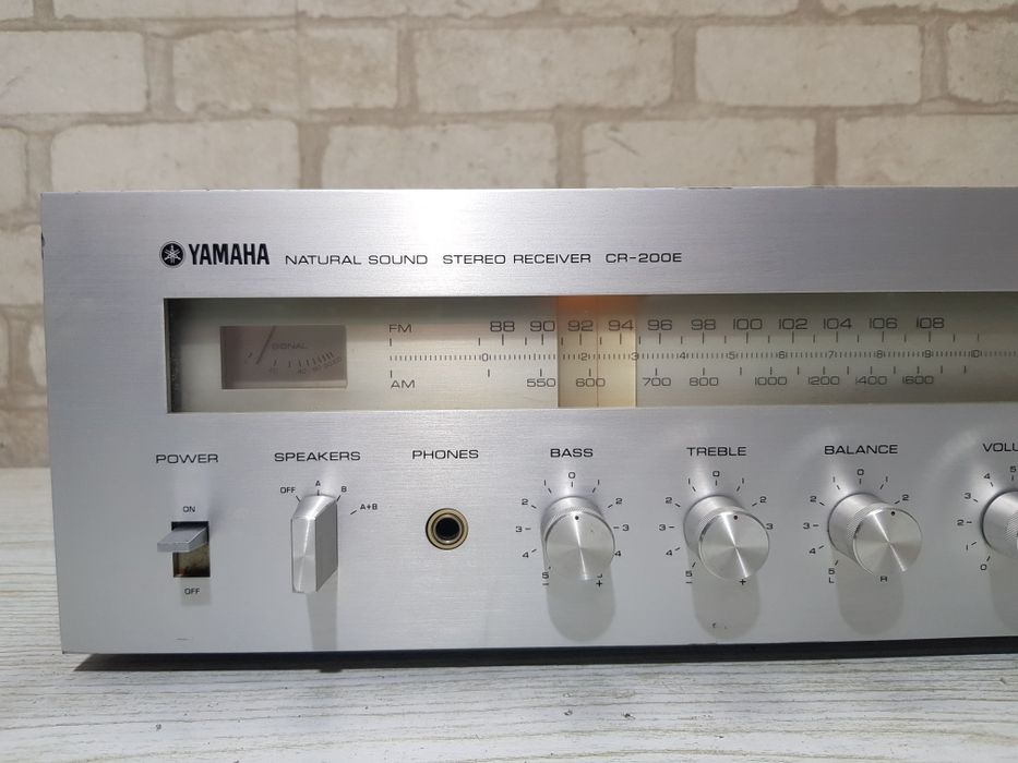 FM/AM Стерео ресивер/підсилювач Yamaha CR-200 2x25 Вт б/у з  Німеччини