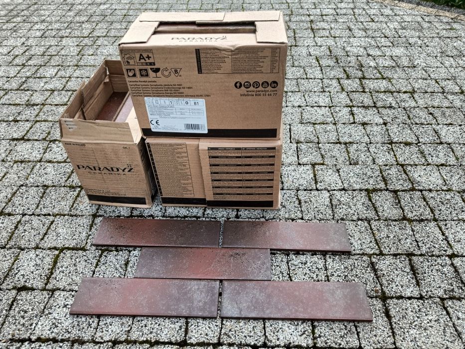 Płytki elewacyjne Semir Brown 24,4x6,6 Paradyż