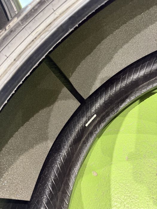 285/40/23 Pirelli