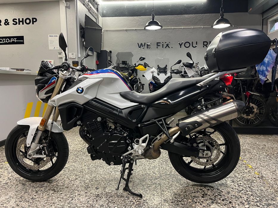 BMW F 800 R de 2017 Optimo estado Top Case BMW 18.750 Kms
