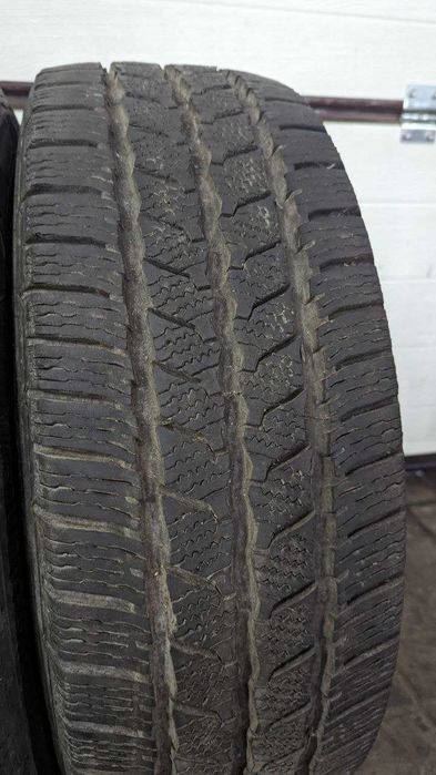Шини 215/65 R16C 106/104T Continental VanContactWinter