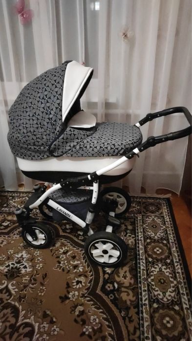 Колиска, возик дитячий