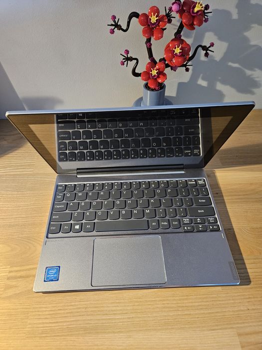 Laptop 2 w 1, Lenovo Z8350, 1.44 GHz