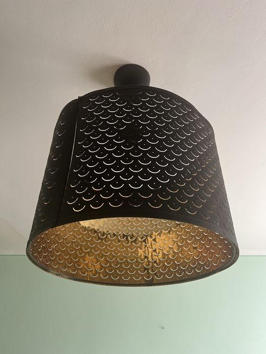 Lampa klosz Nymo Ikea czarna zlota
