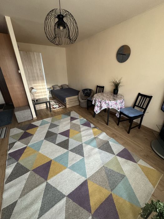Kawalerka, Apartament, Studio Ostrowiec Św. Oś. Pułanki, Balkon, 1 Pietro, Garaż