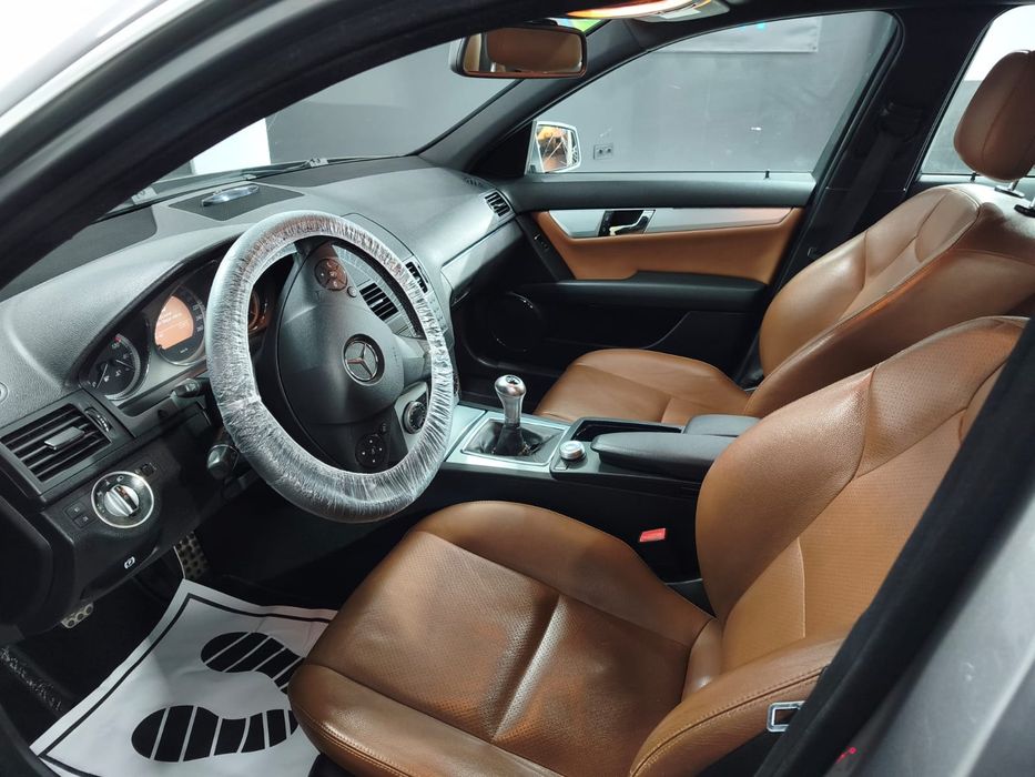 Carrinha  Mercedes c220