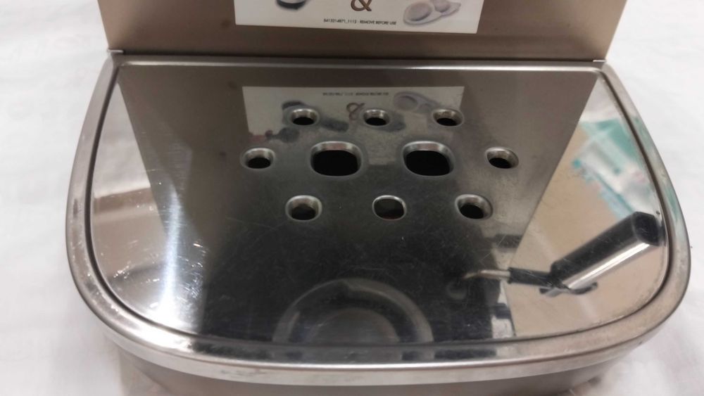 Рожковая кофеварка De'Longhi Distinta ECI 341.BZ