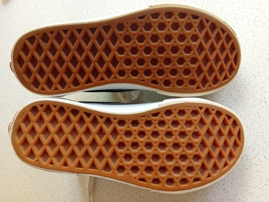 VANS C/ Novas tamanho 30