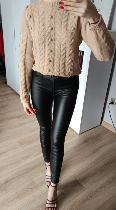 sweter beżowy z długim rękawem Zara M wytłaczany