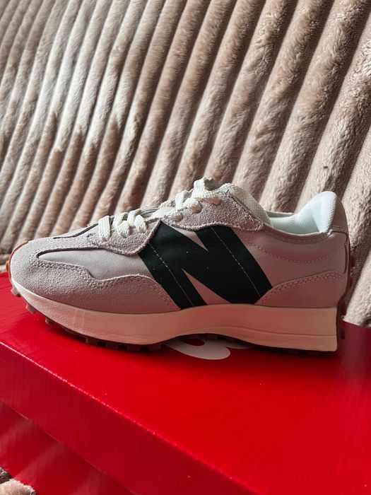 Кросівки New Balance 327