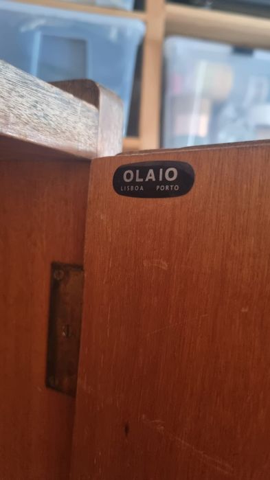 Armario Olaio com gavetas