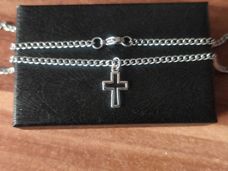 Naszyjnik 50 cm stal szlachetna z krzyżykiem