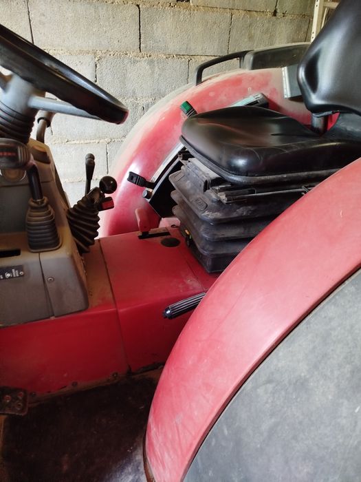 Trator Massey ferguson 1345
