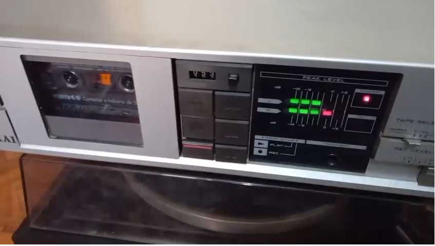 Akai Stereo HX-A201 Cassete Deck