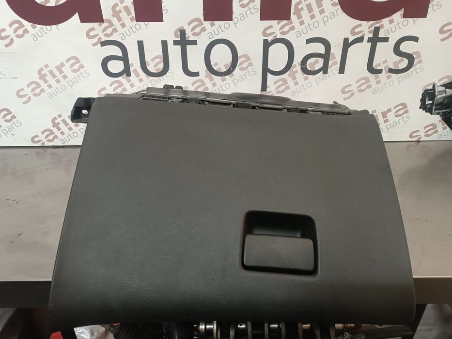 Porta Luvas OPEL ASTRA J - 13313192