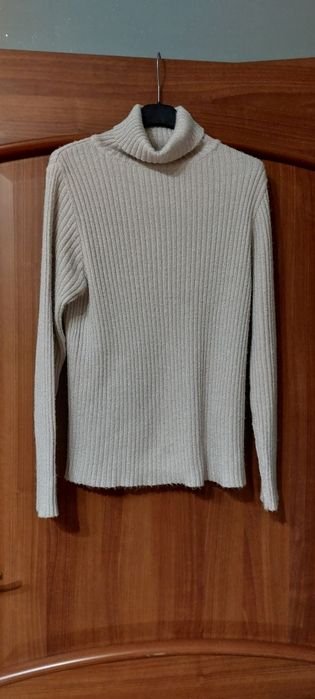 Golf sweter roz 40 różowy z srebrną nitką