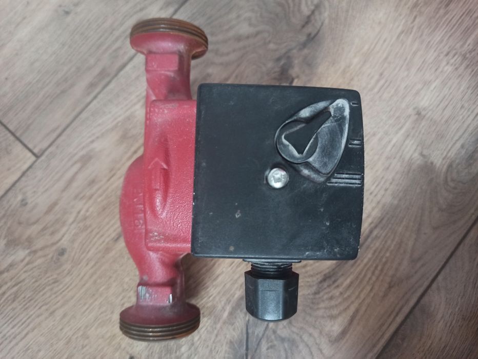 pompa obiegowa sprawna UPS 25-40 grudnfos