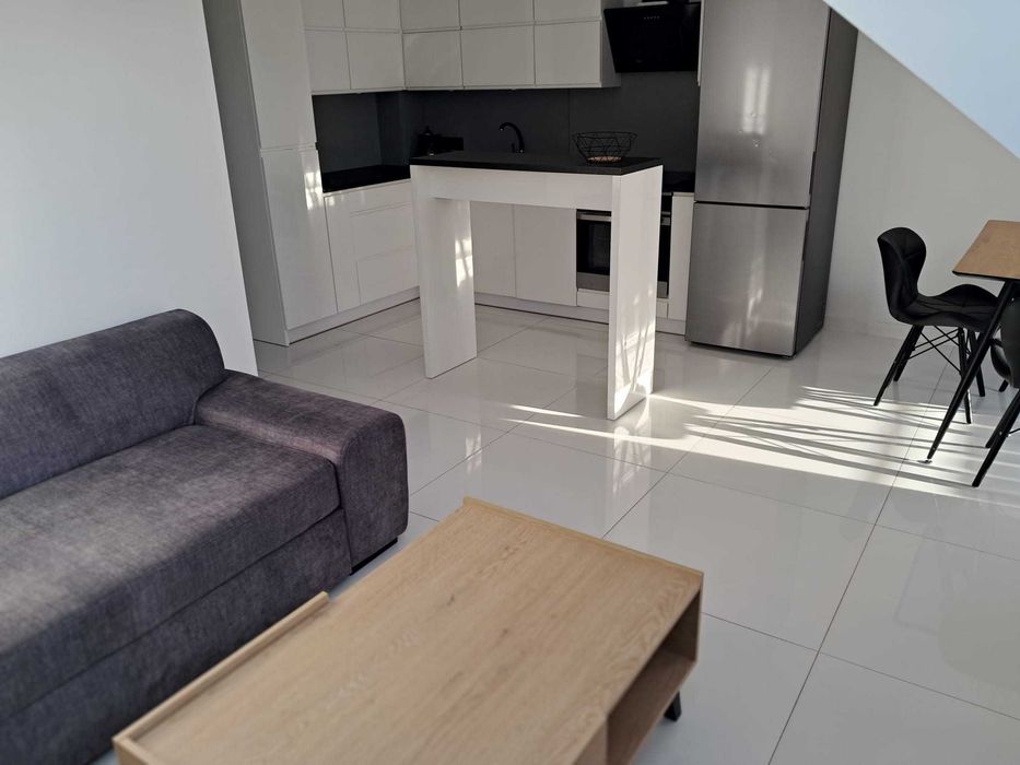 Jasne mieszkanie z tarasem i garażem – spokojna okolica, Tychy