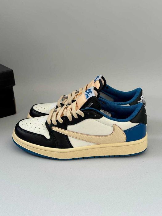 Крутезні кросівки Jordan 1 Low Travis Scott джордан 1 лоу кроссовки