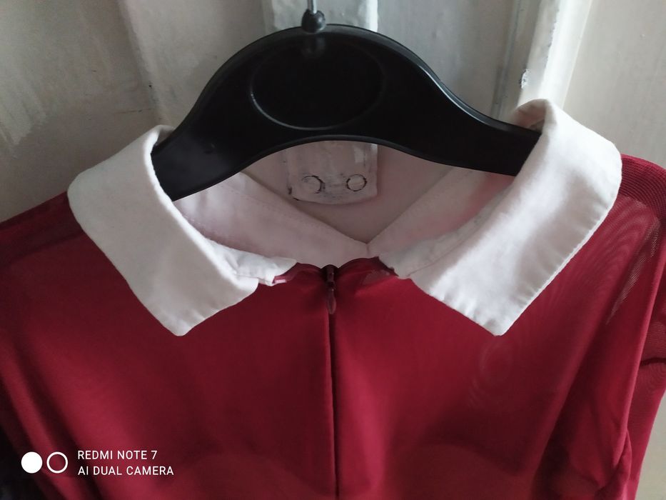 Bluzka damska siatkowa z surowym dołem