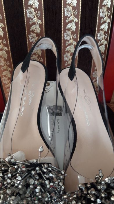 Sandaly żelowe Brenda Zaro r 36