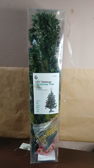 NOWA Sztuczna choinka świąteczna 60x32cm LED