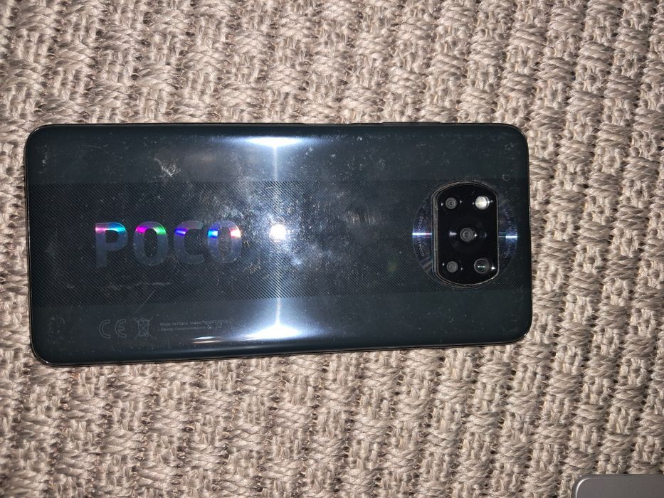 Телефон поко х3 про под востановление или на запчасти