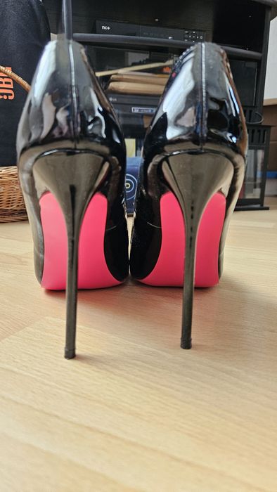 Szpilki nr 46 czarne lakierki - nowe