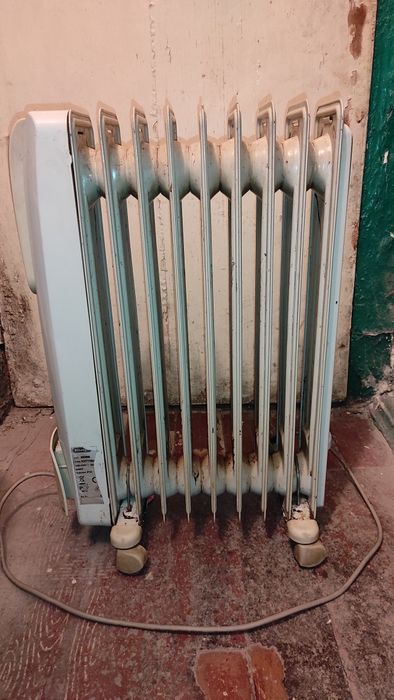 Масляний обігрівач.