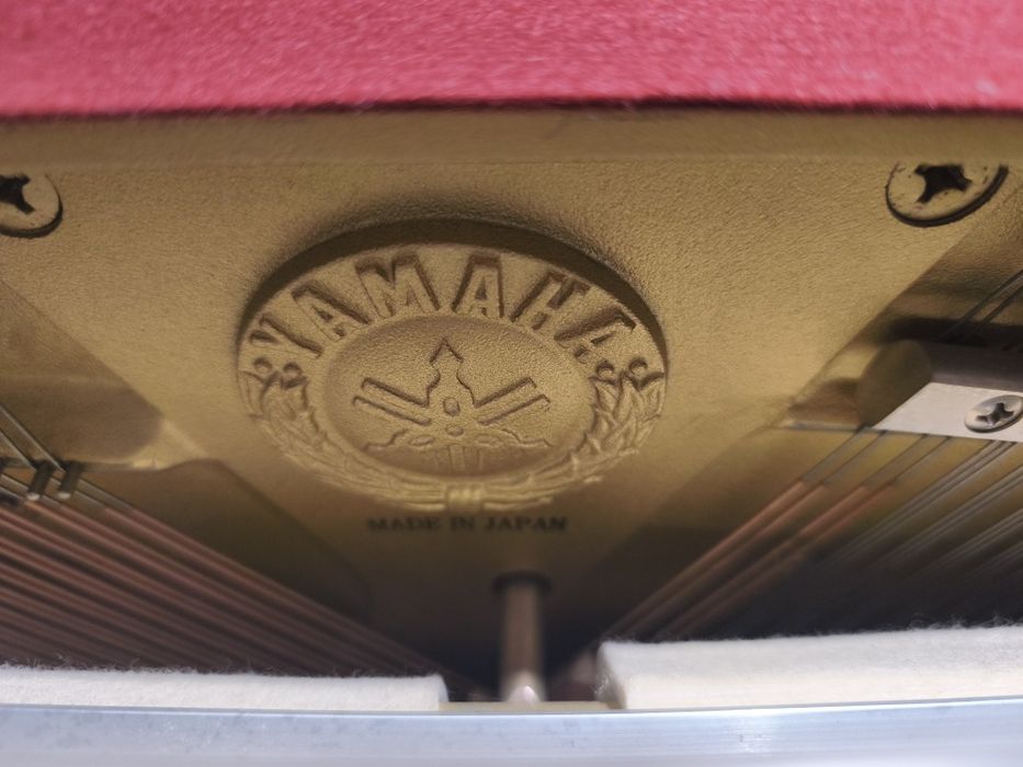 Pianino YAMAHA M108CP