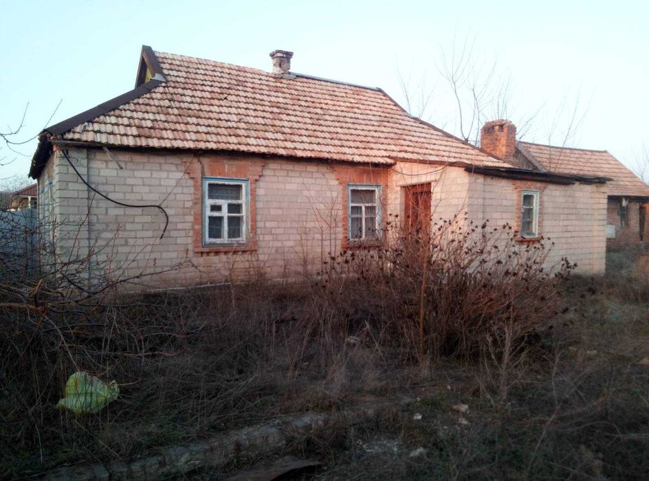 Продаеться Хата в селi Лозуватка. Торг.