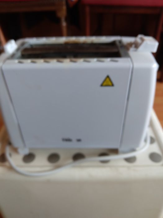 Vendo torradeira em muito bom estado