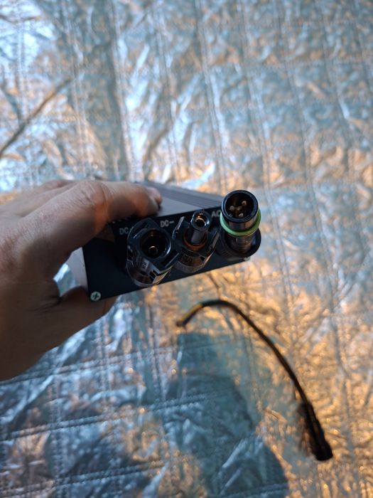 Mikroinwenter sieciowy y&h 750w