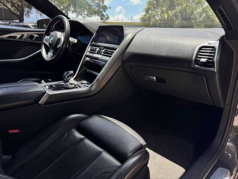 2022 BMW 8 Series 840i