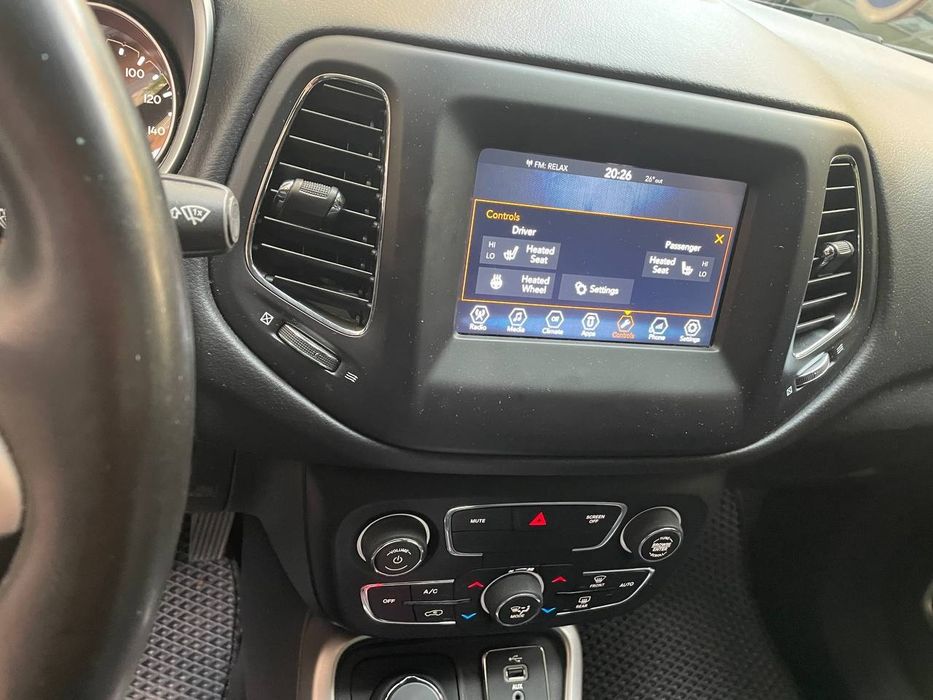 Jeep compass latitude 2018
