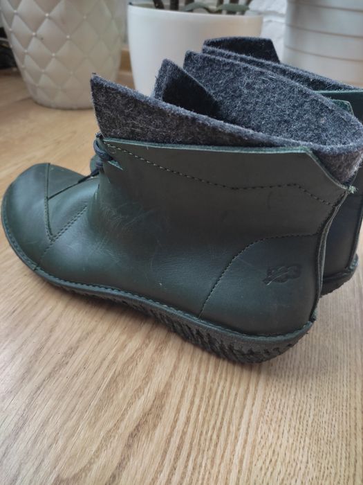 Жіночі шкіряні черевики 38 розміру