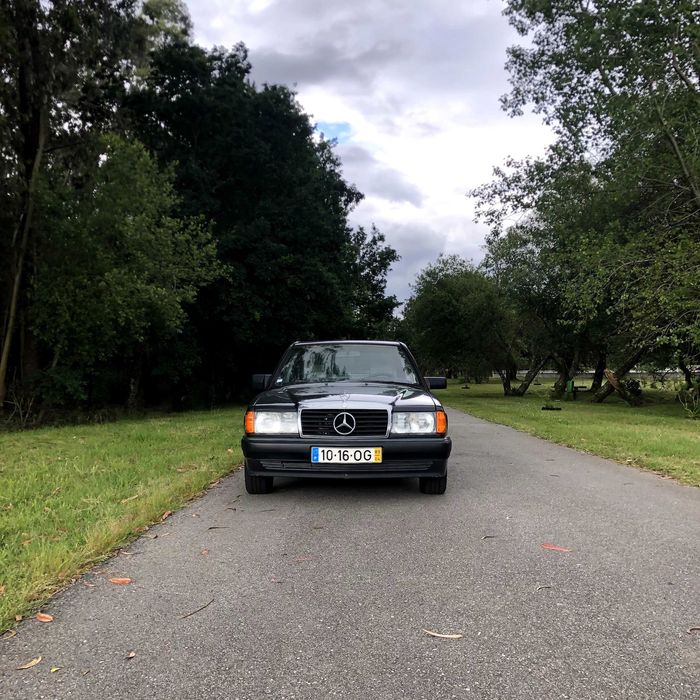 Mercedes-Benz 190E 2.0