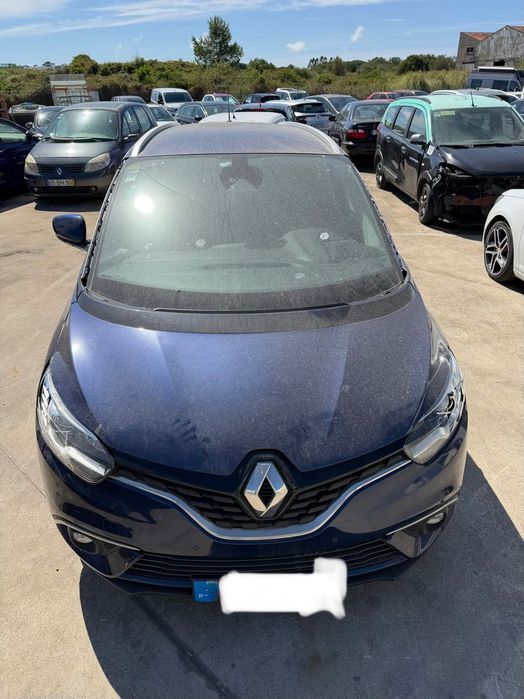 Renault Scenic de 2018 para peças