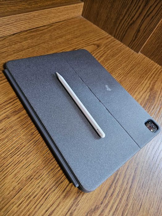 iPad Pro 12.9 M2 1TB + Apple Pencil
2gen + Klawiatura + Etui.