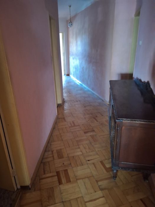 Alugo t2 em silvares